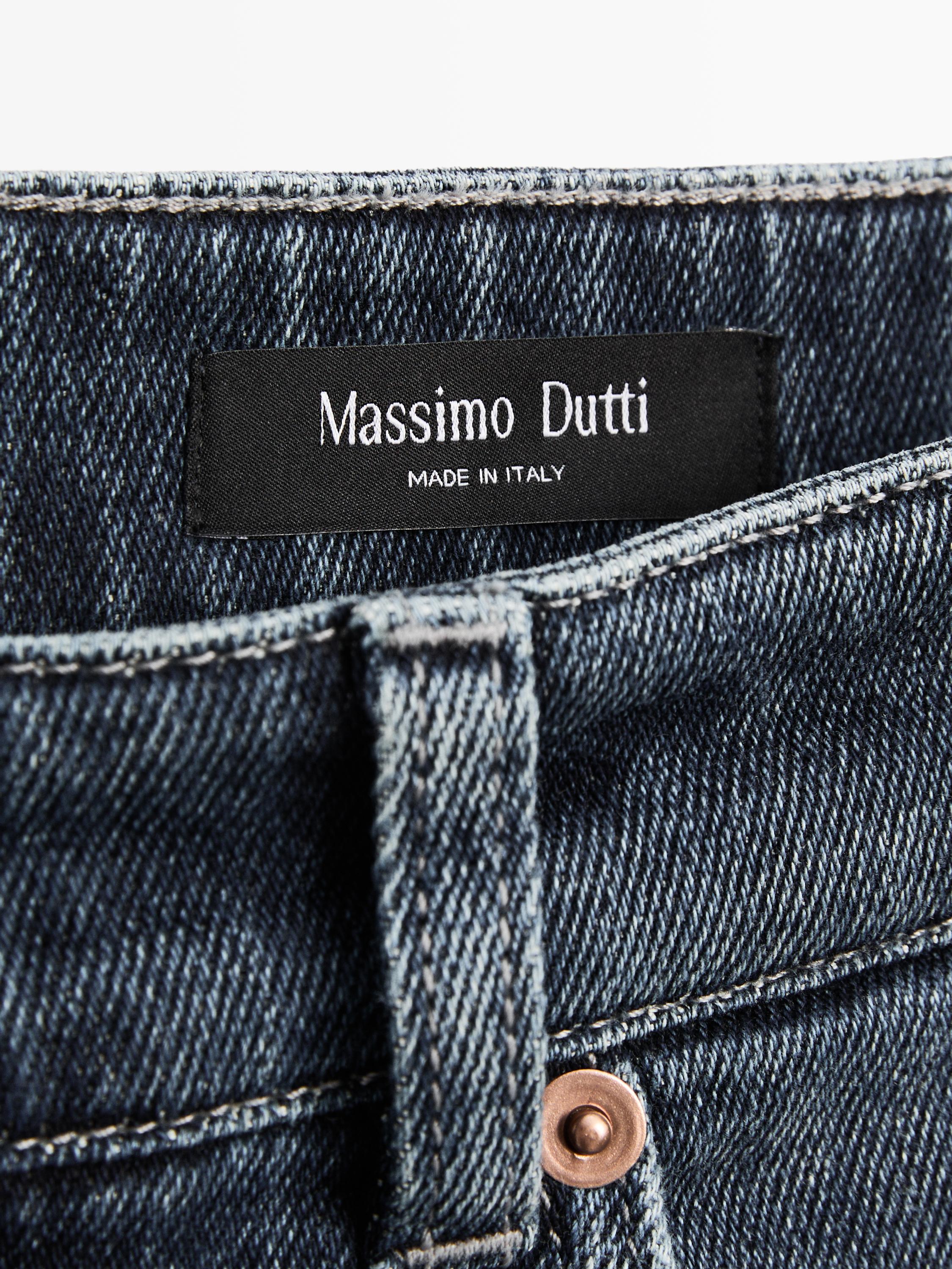 Relaxed fit mid-rise jeans